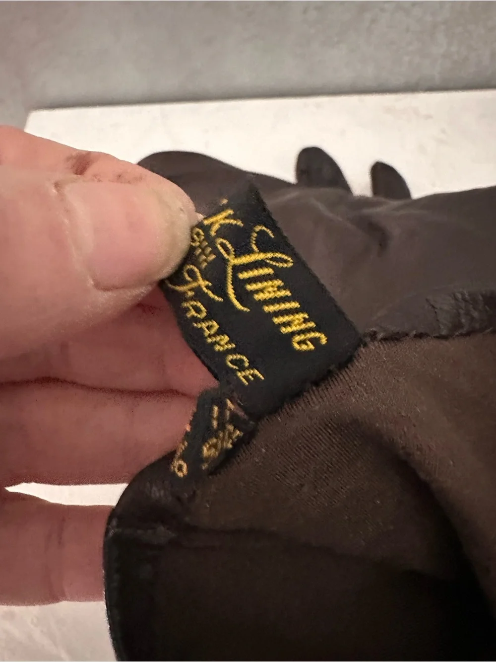 VINTAGE BROWN LEATHER SILK LINED GLOVES MADE IN FRANCE M